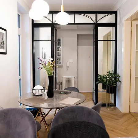 Premium 110 Sqm In The Historical Center