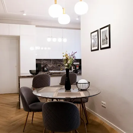 Apartment Premium 110 Sqm In The Historical Center