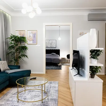 Apartment Premium 110 Sqm In The Historical Center