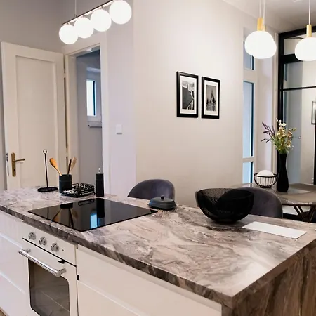 Premium 110 Sqm In The Historical Center