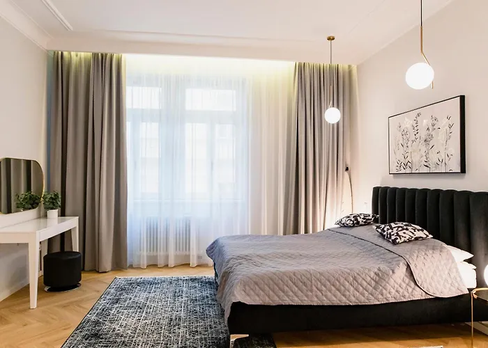 Premium 110 Sqm In The Historical Center 아파트 *