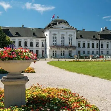 Premium 110 Sqm In The Historical Center Lejlighed *