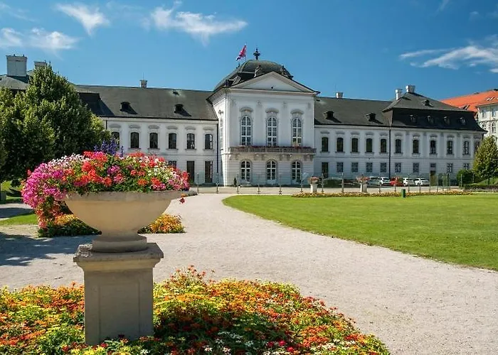 Premium 110 Sqm In The Historical Center Lejlighed *